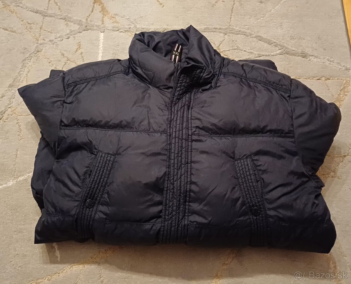 Tommy Hilfiger tmavomodrá zimná