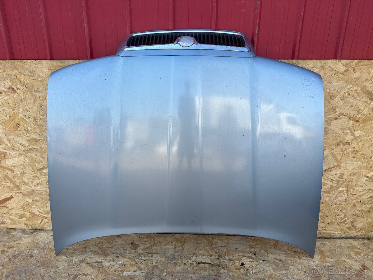 101.Prodám kapotu ŠKODA OCTAVIA I FACELIFT