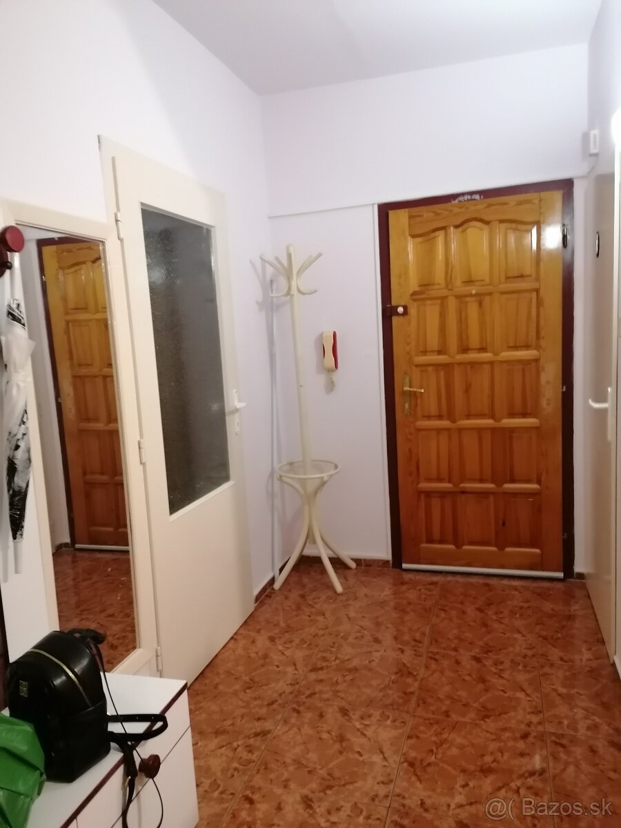 Veľký 3izbovy byt na predaj v Komárne