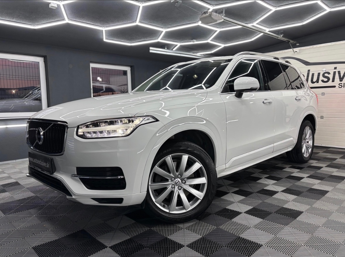 Volvo XC90 2.0 T5 MOMENTUM 4x4 7-MIEST