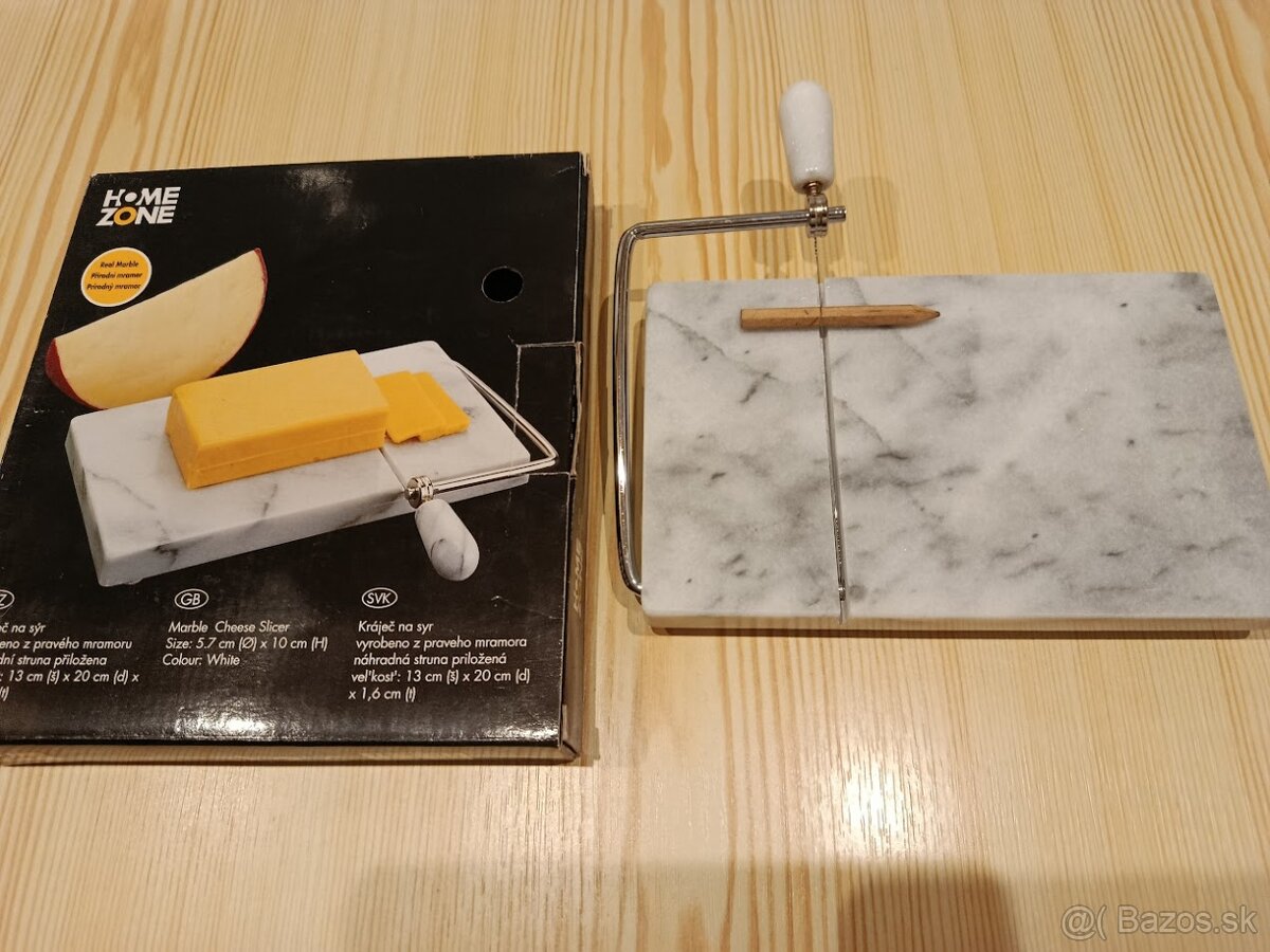 Mramorový krájač na syr