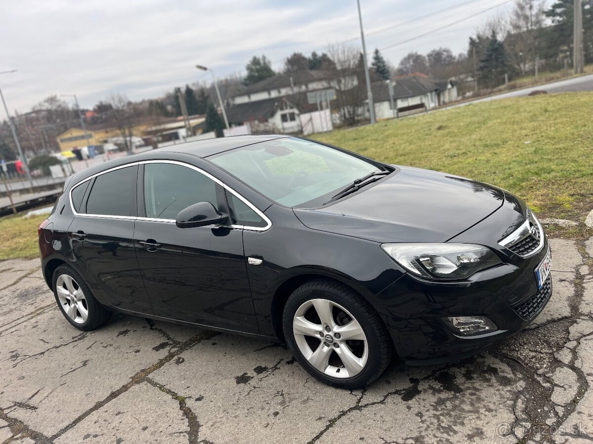 OPEL ASTRA 1.4 TURBO 103KW