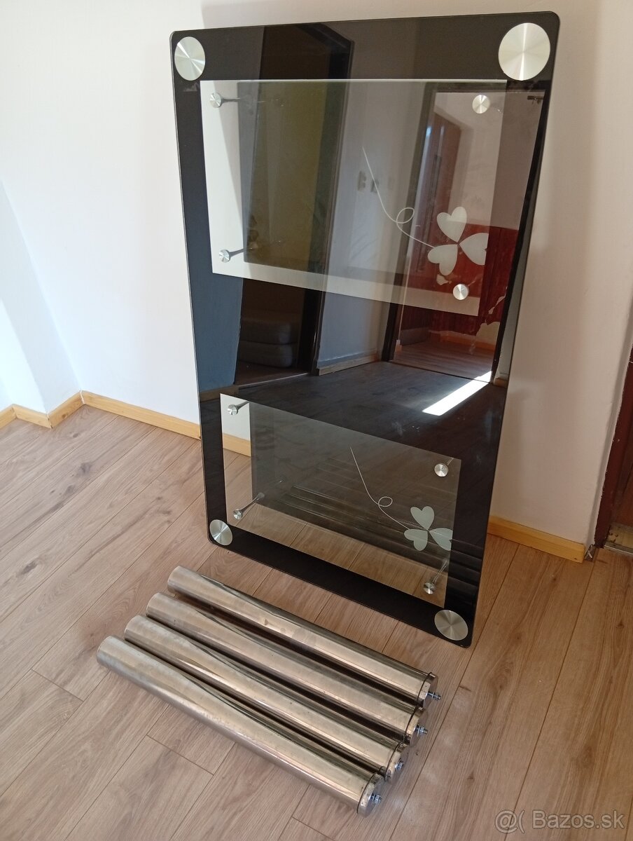 Predám Sklenený Stôl