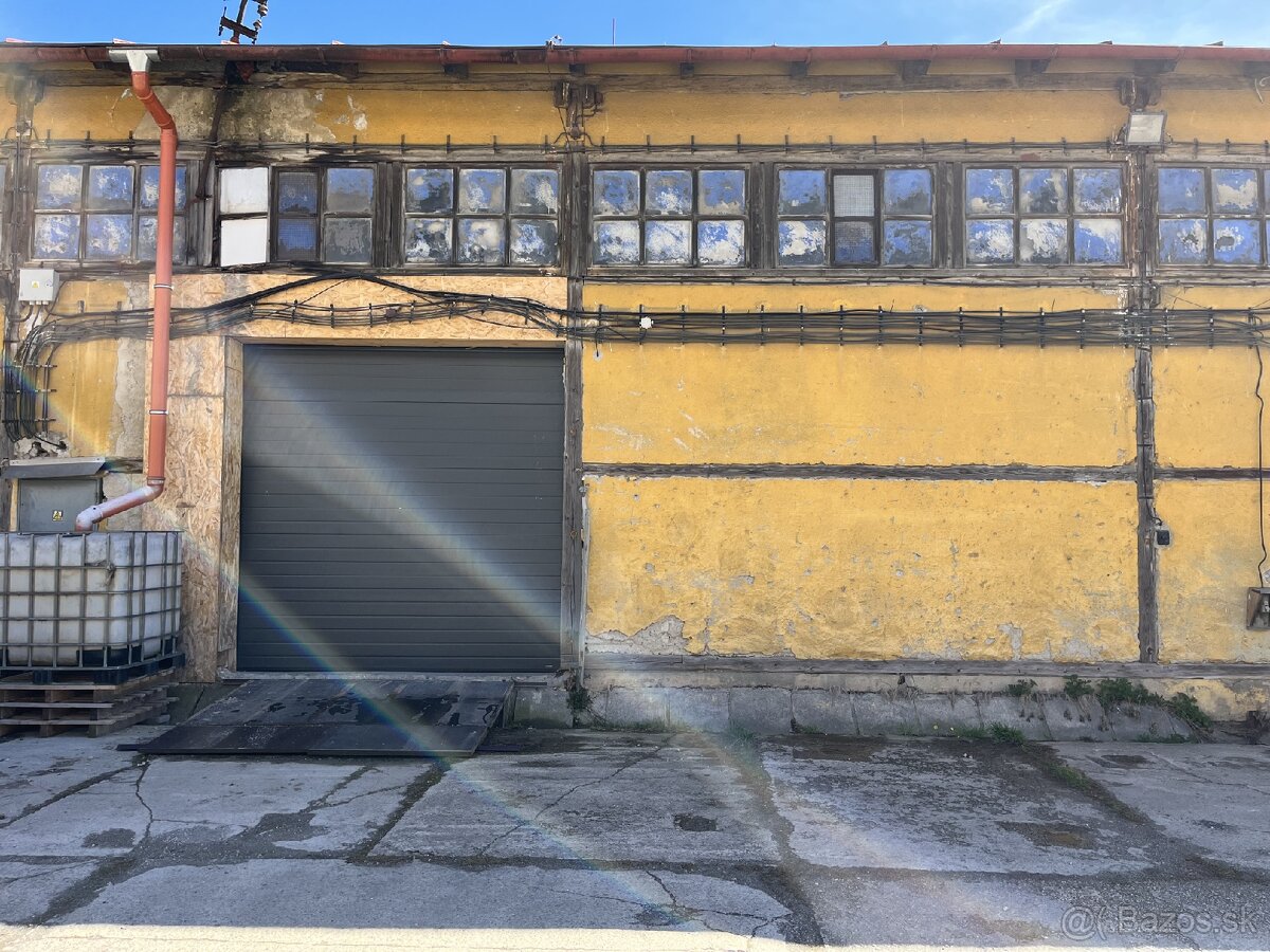 Skladové priestory,Hala,Garáž