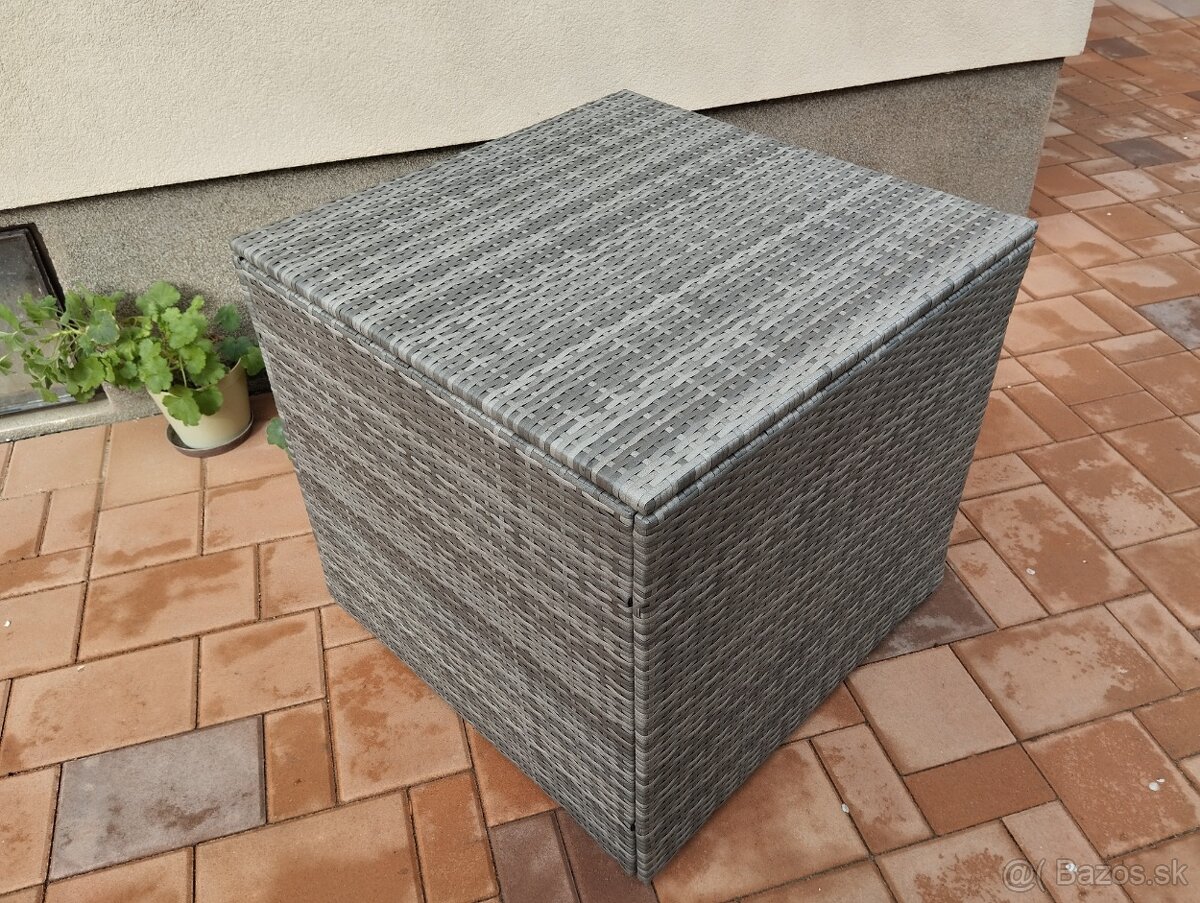 Predám ratanový box