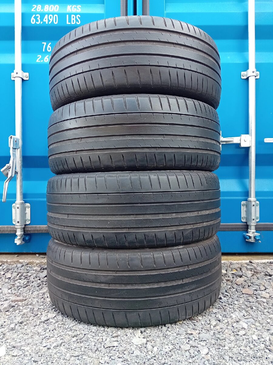 225/45R18 95Y Michelin Pilot sport 4