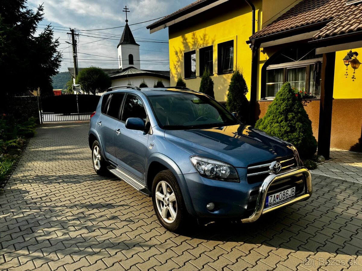 Predam toyotu rav4