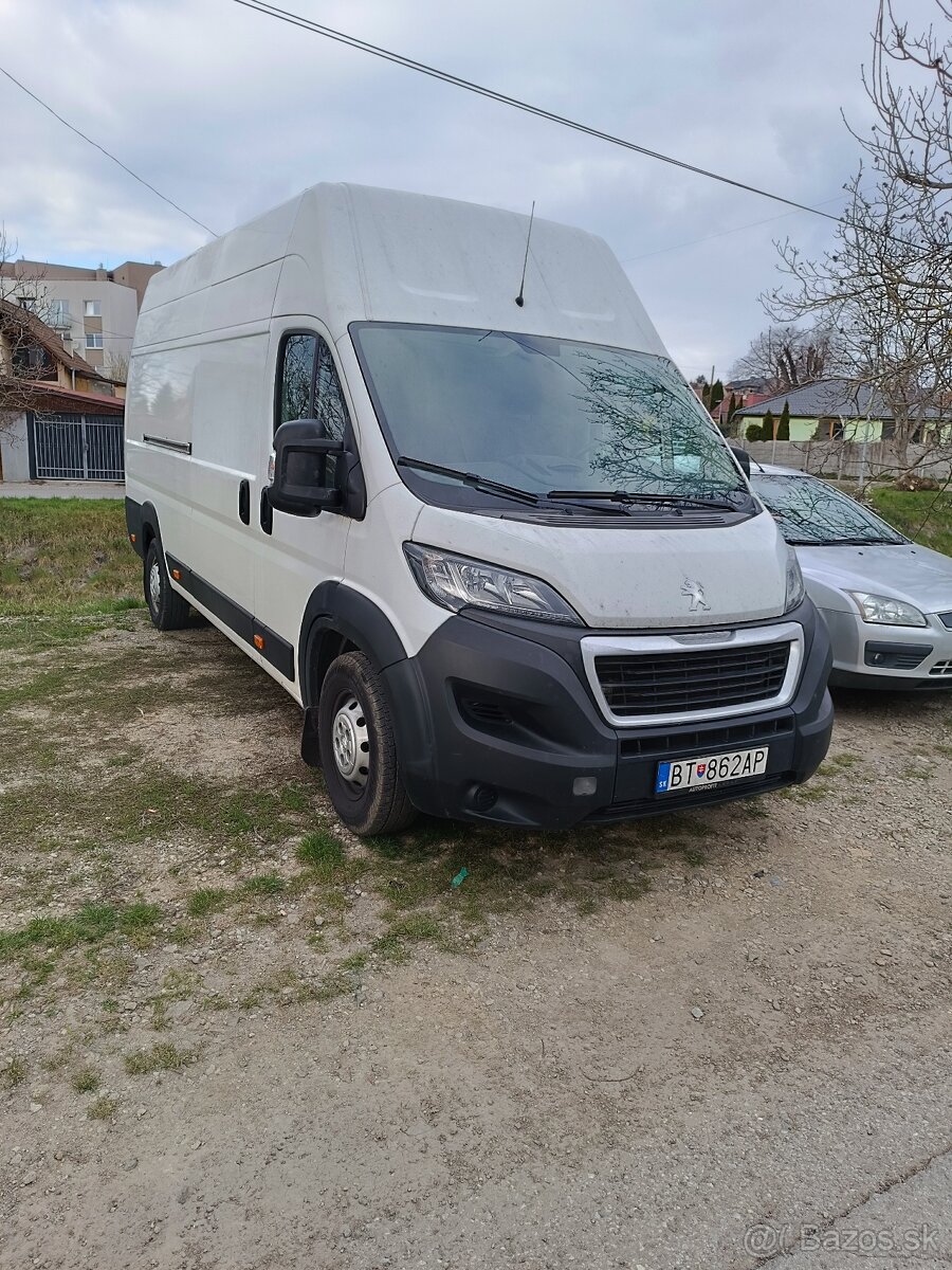 Peugeot Boxer 2.2 BlueHDi 165k FURGON 435 L4H3