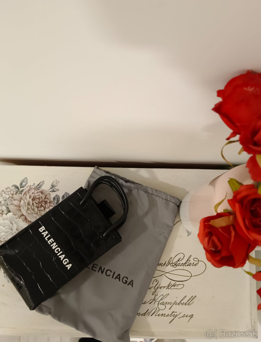 balenciaga kabelka