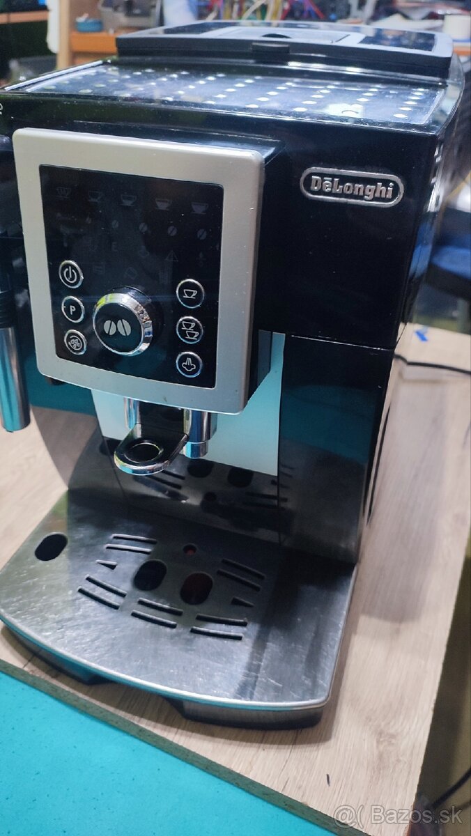 Delonghi kavovar