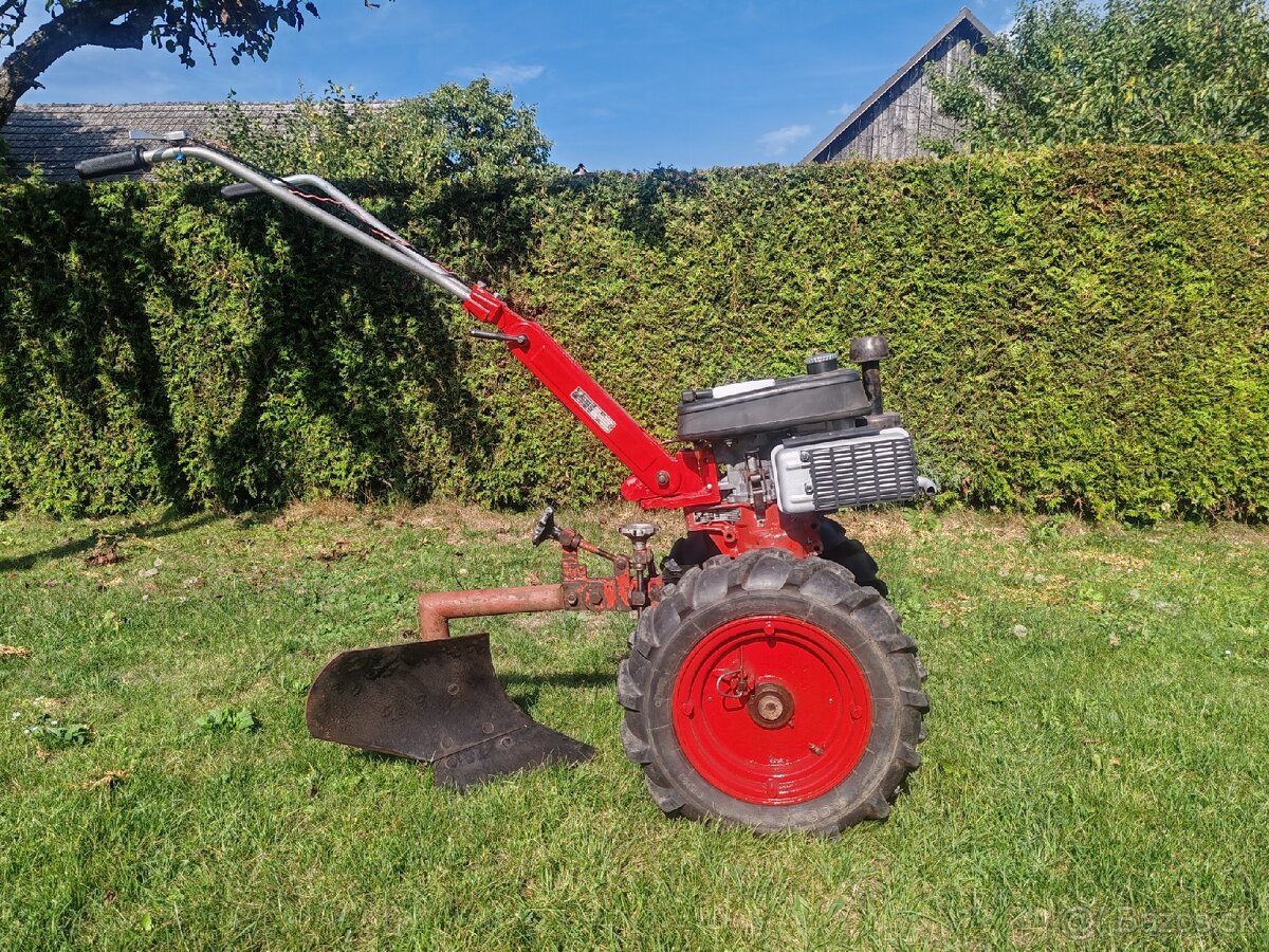 Predám malotraktor tera vari