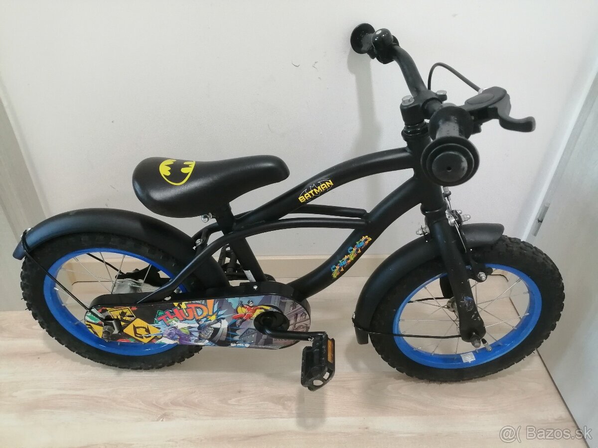VOLARE BATMAN