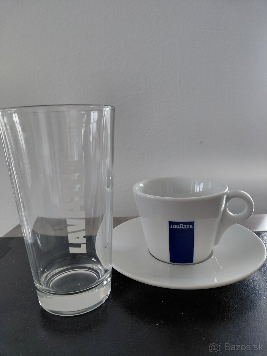 Kávové šálky a poháre na latte Lavazza
