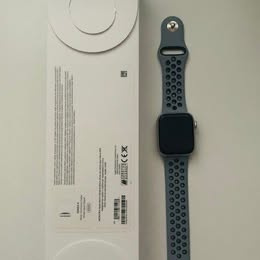 Apple Watch 6 Silver Aluminum Case 40MM