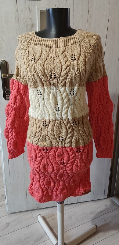 svetrikové šaty Made with Love