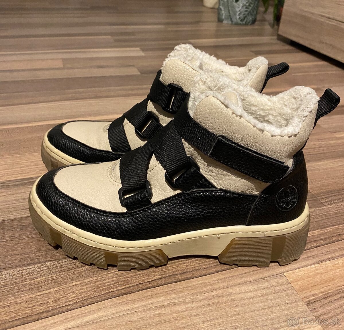 Detské dievčenské zimné topánky značky Rieker