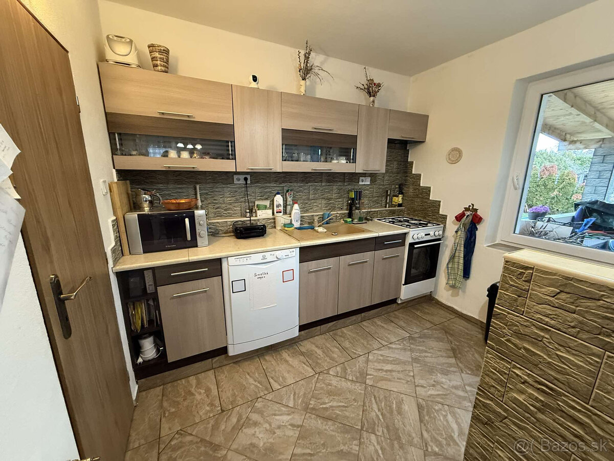 Nová cena - Rodinný dom s krásnou záhradou