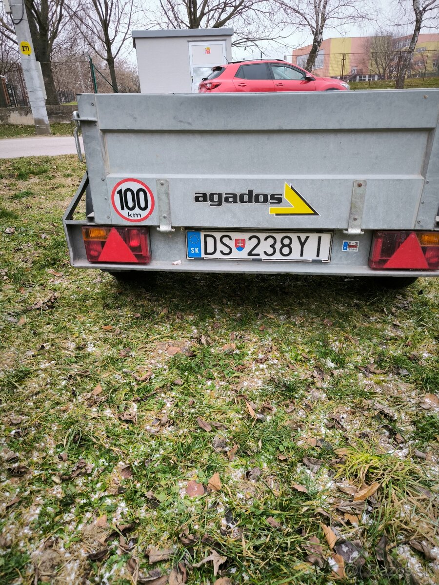 Prívesný vozík Agados