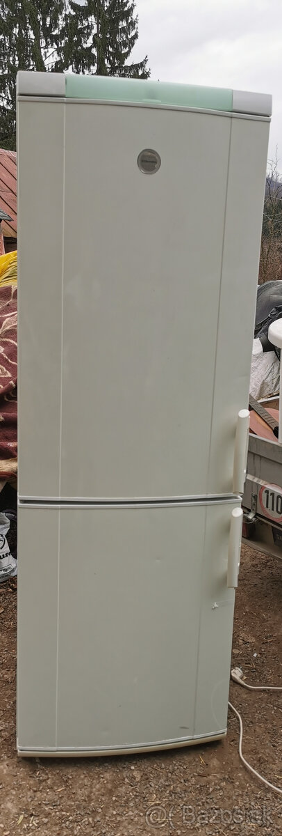 PREDAM KOMBINOVANU CHLADNICKU,MRAZNICKU