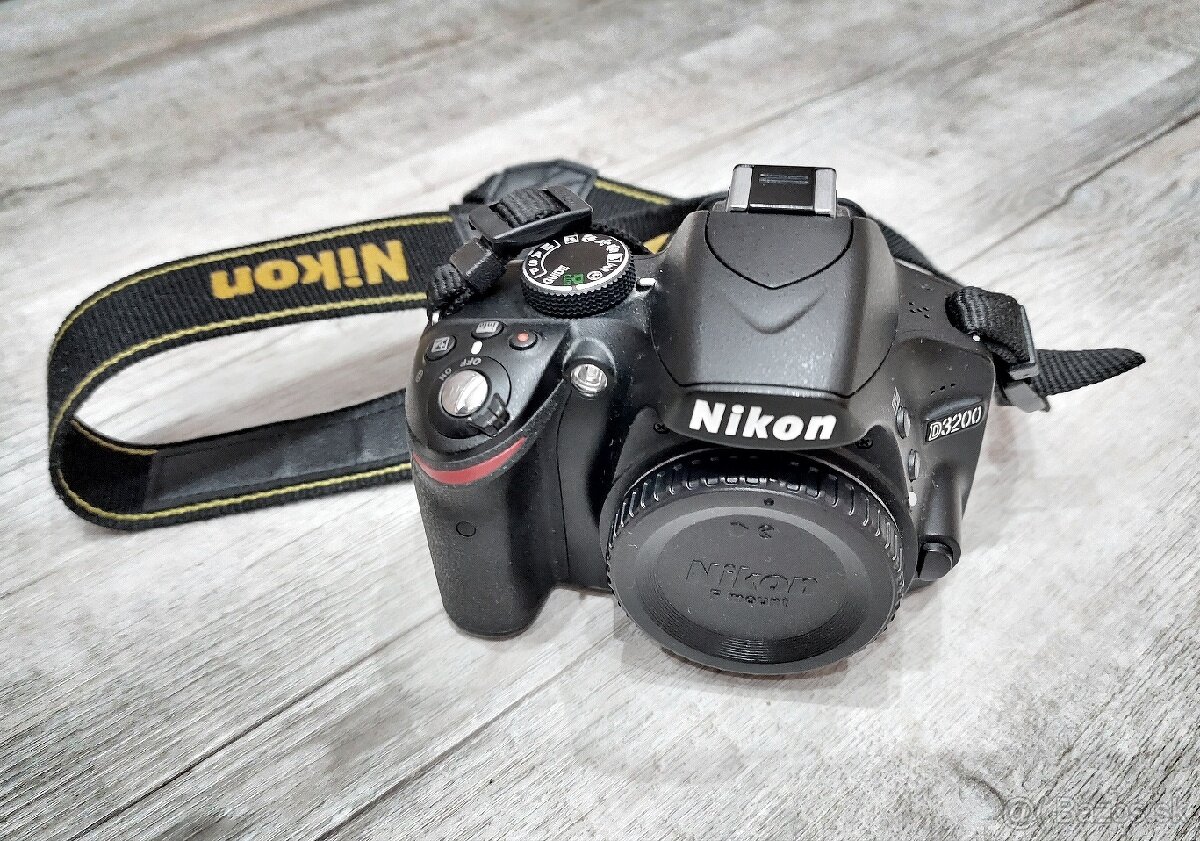 Nikon D3200  + 2x objektív