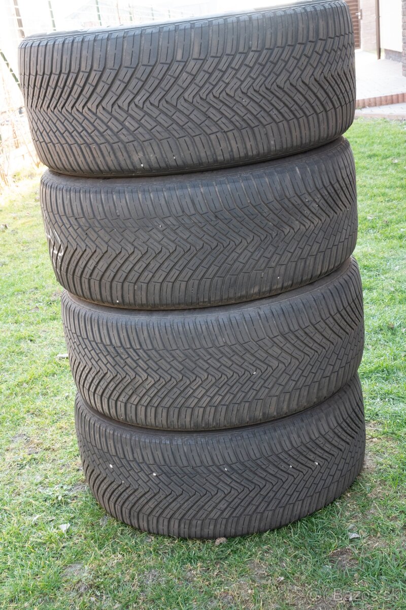 Predám Continental AllSeasonContact 255/45 R19 Y XL