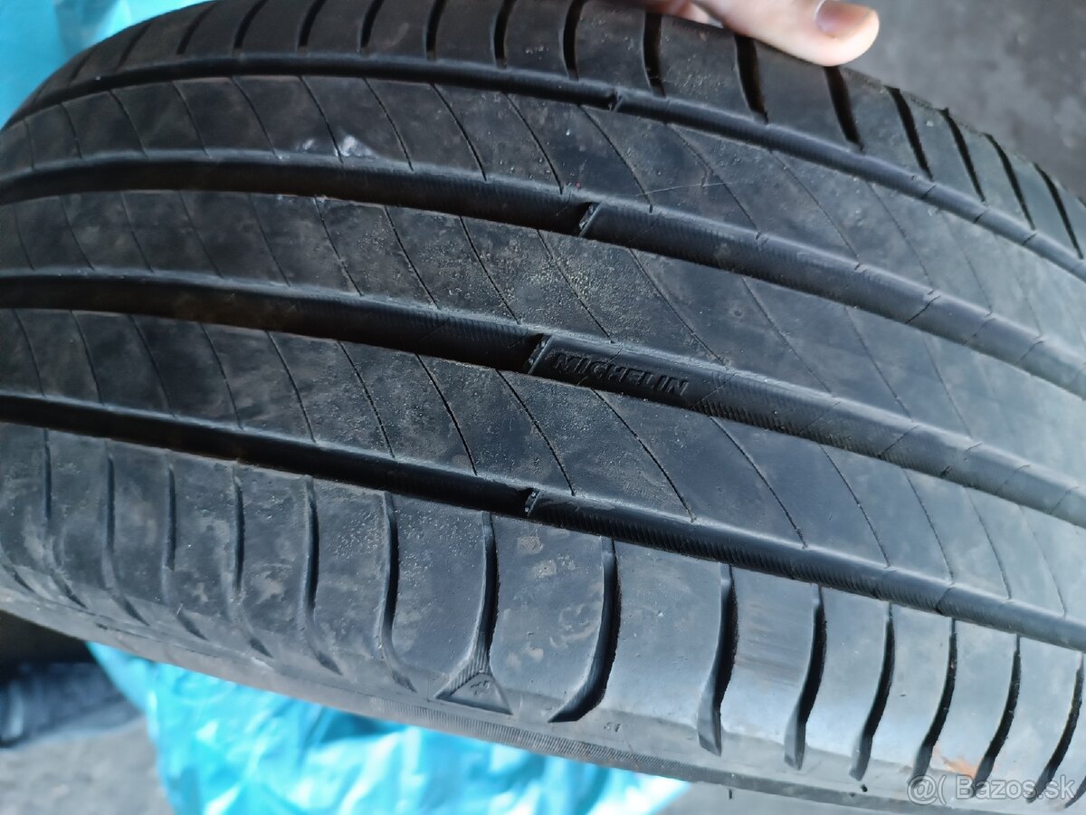 215/55 R16 Michelin