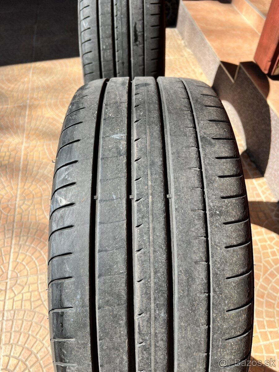 Goodyear Eagle F1 Supersport 235/35 R19 letné