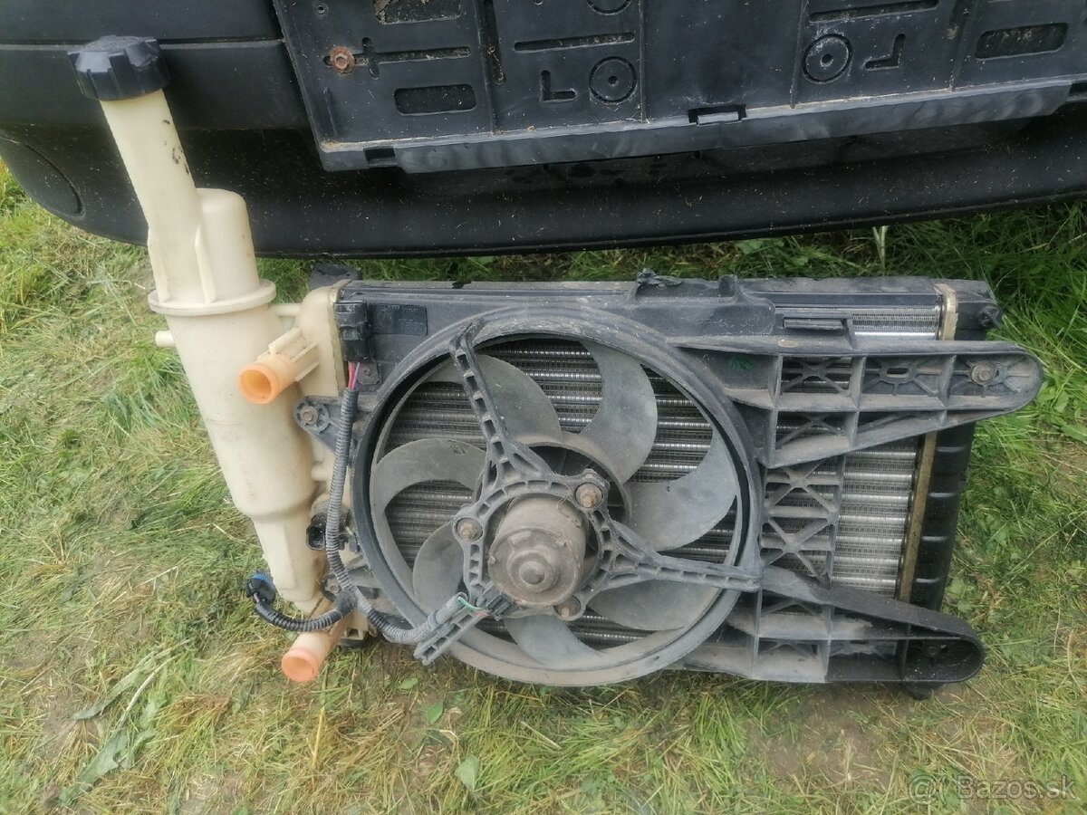 Fiat punto MK1 chladič