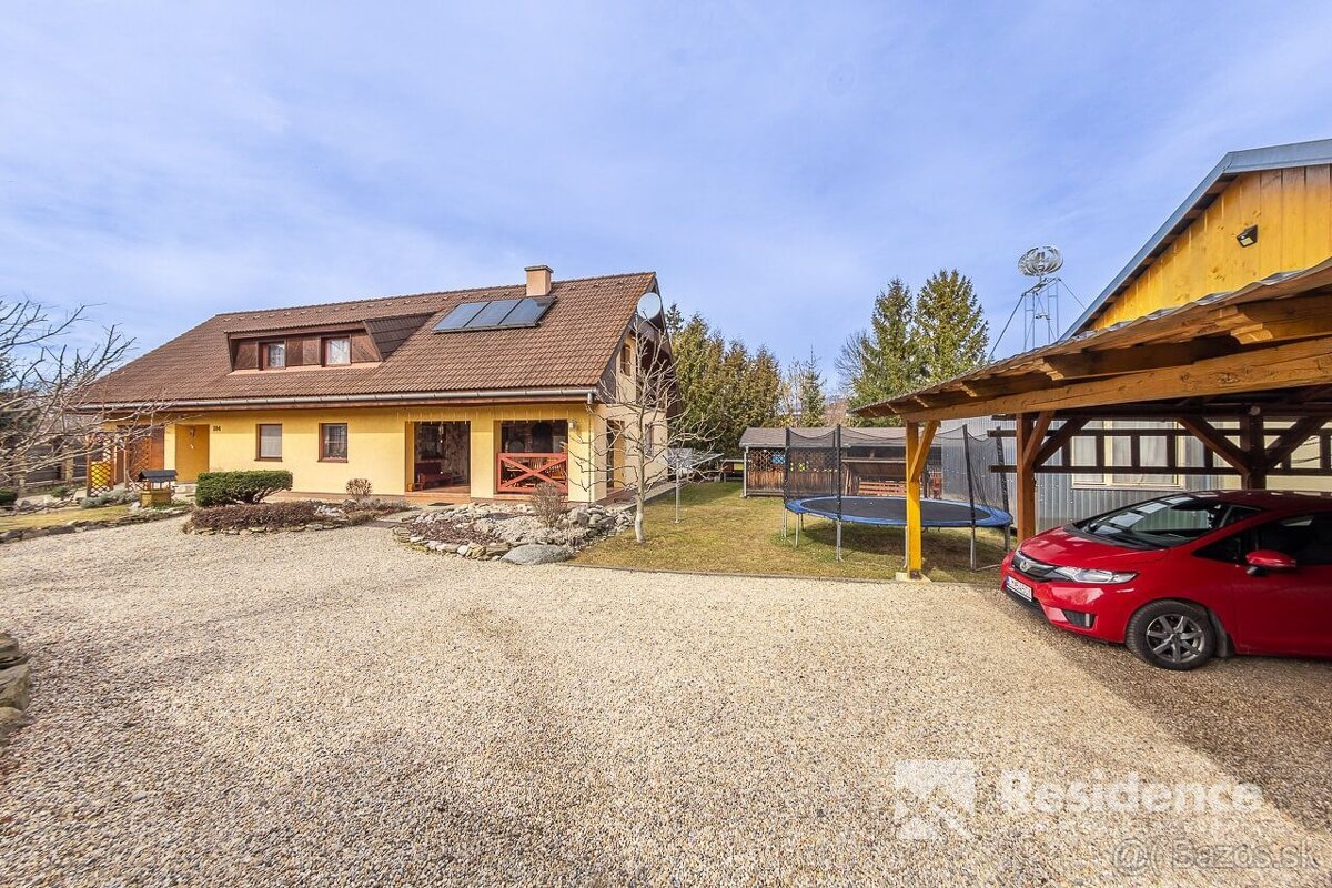 Rodinný dom na Liptove, 6 izieb, pozemok 806 m2