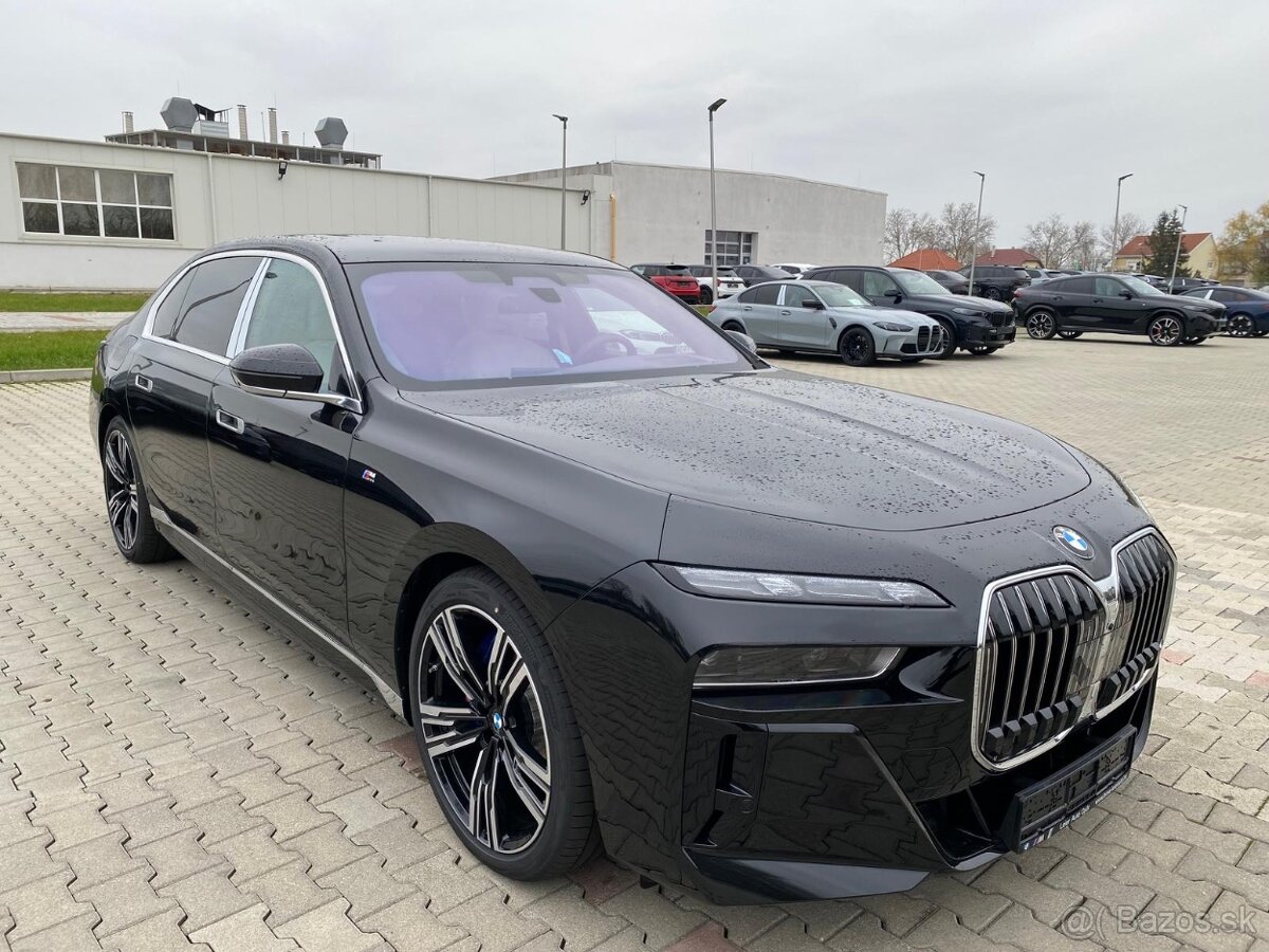 BMW 7 | 740d xDrive 2024, 4000km | Kašmír INDIVIDUAL