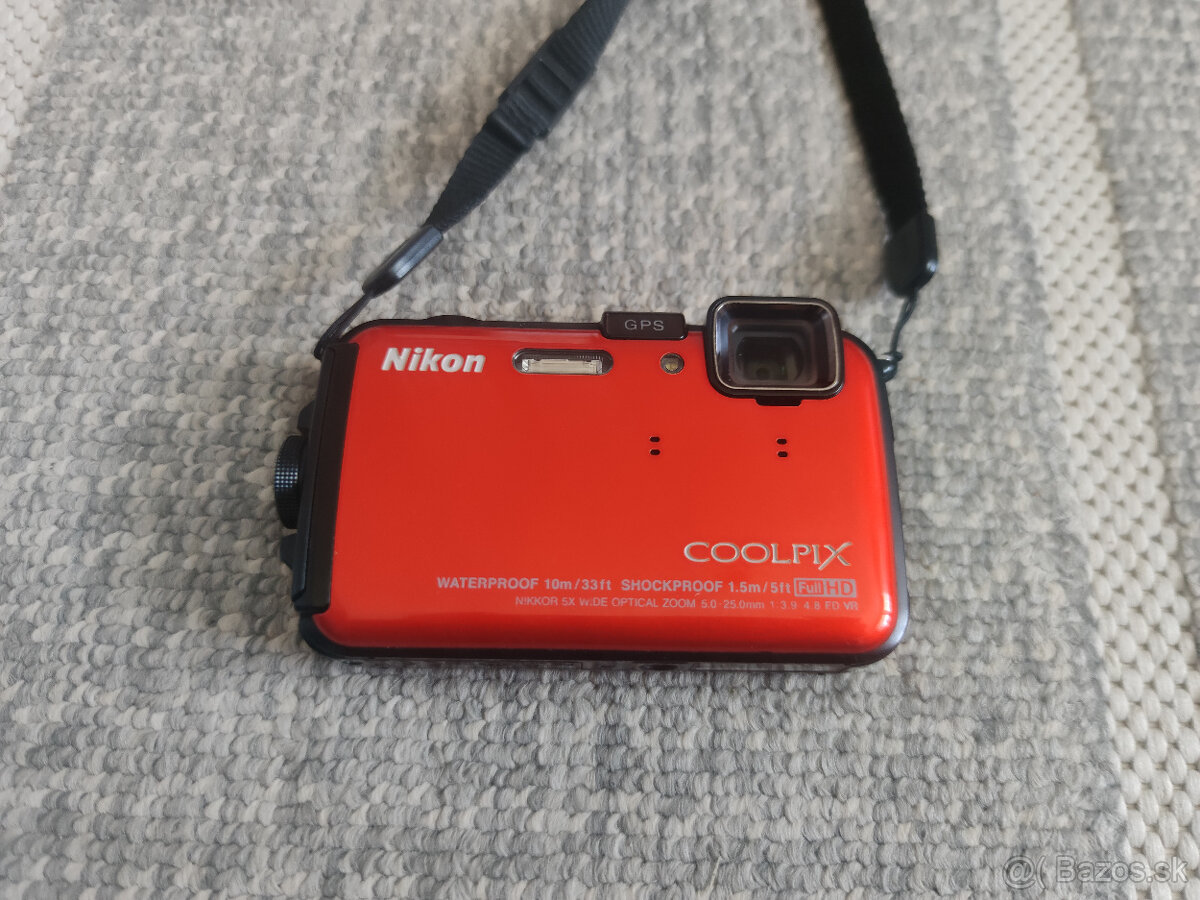 Predám vodeodolný/nárazuvzdorný fotoaparát nikon