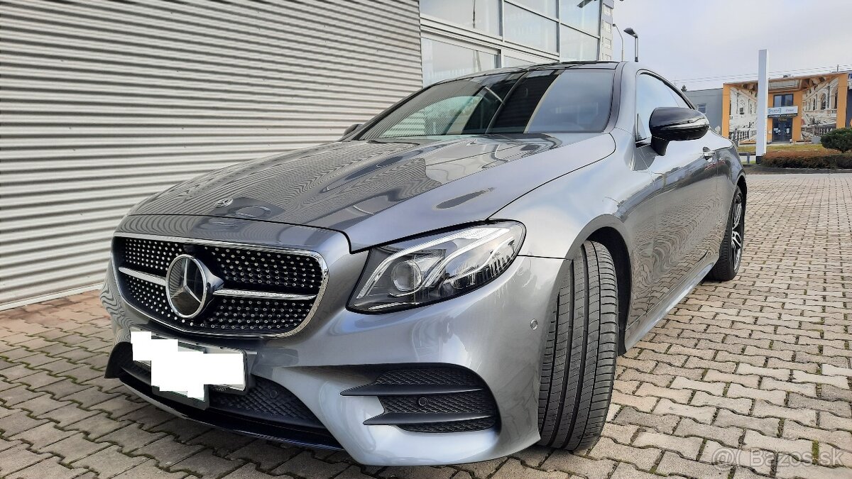 Mercedes E trieda Coupé 400 4matic . 9g. AMG Line. Panorama
