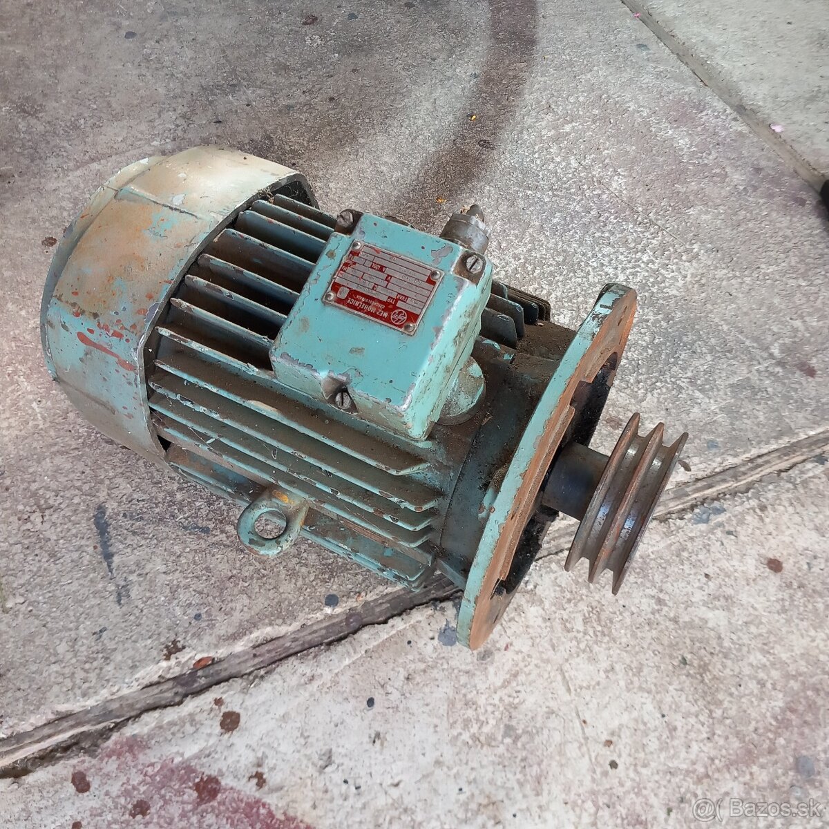 Motor