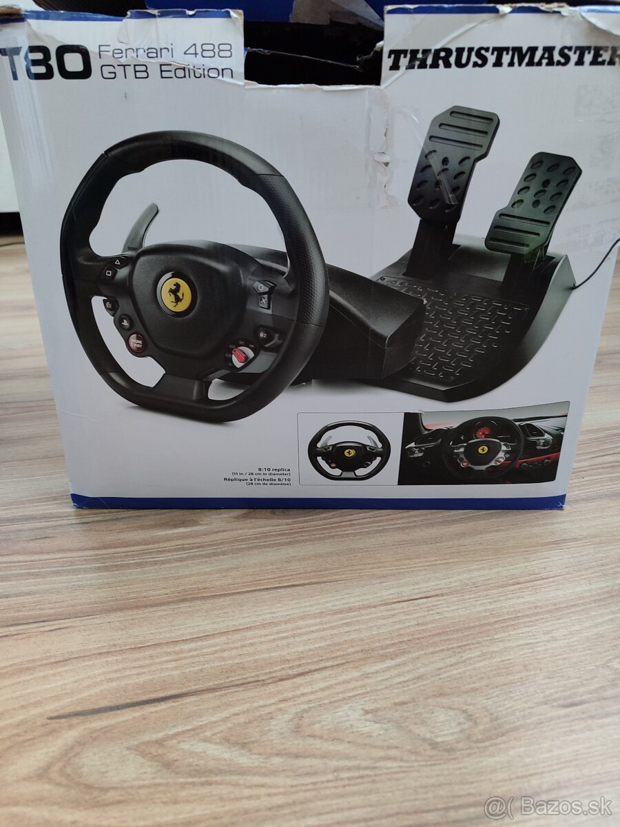Volant na thrustmaster Ferrari na PS5