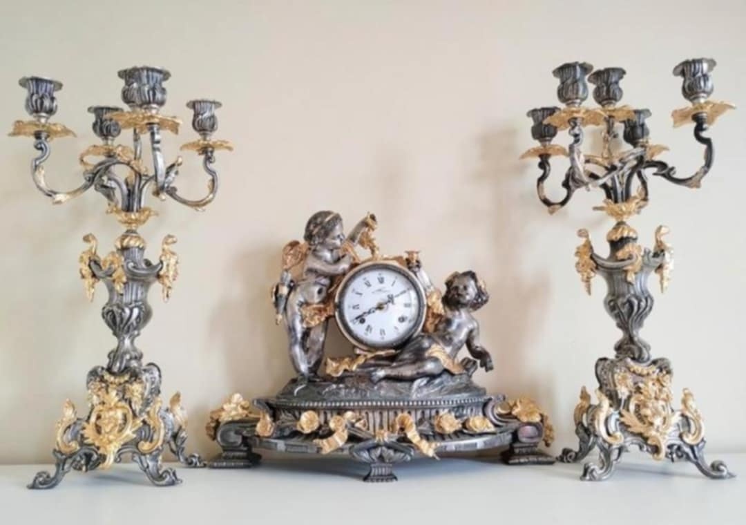 Krbove hodiny a svietniky cislo 7