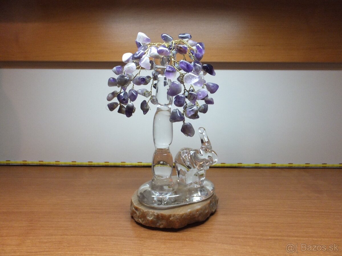 Krásný stromeček štěstí Ametyst a s figurkou slona.