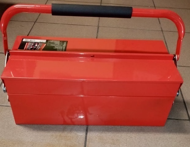 Kufor plechový s náradím