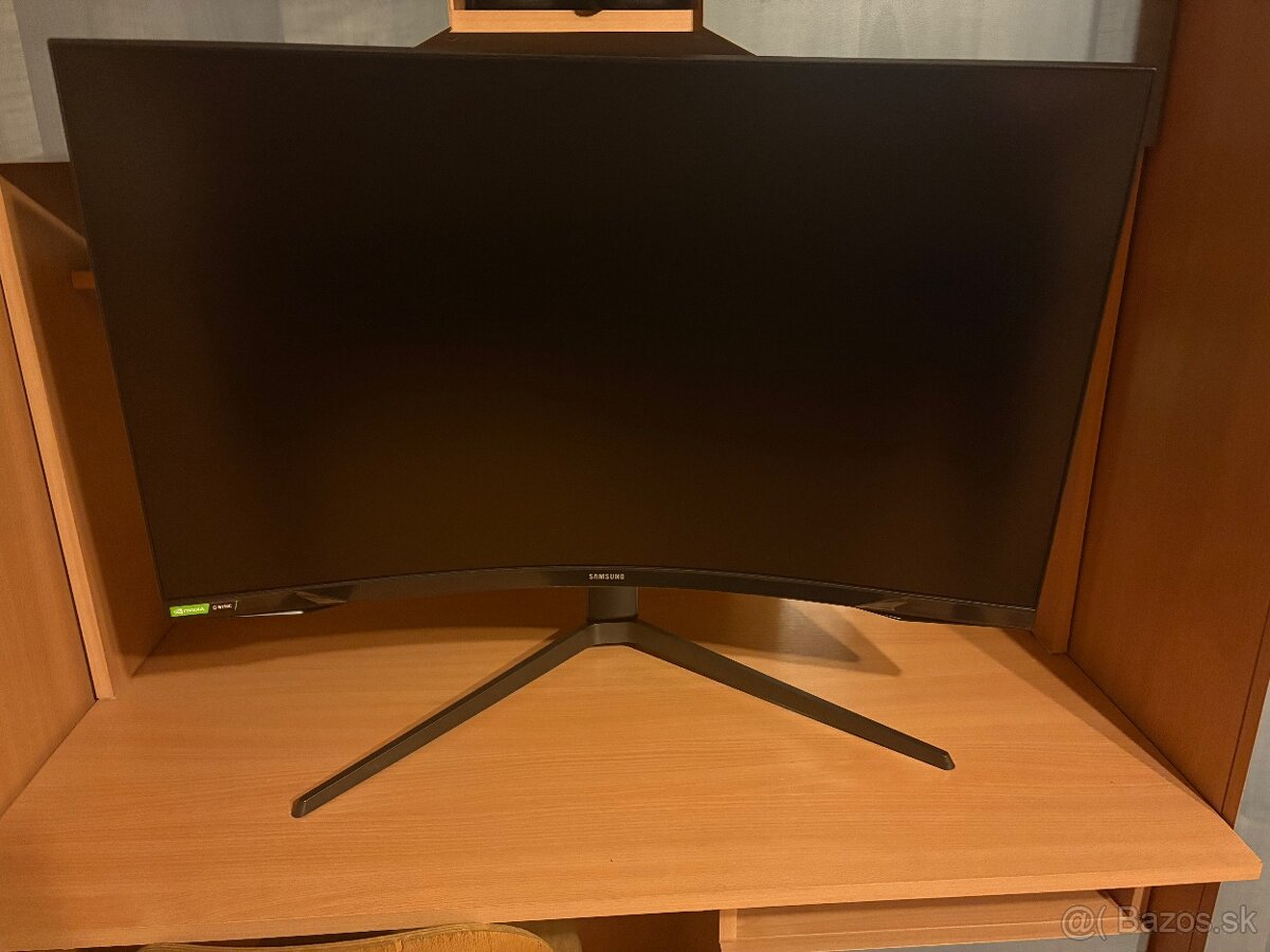 32 Samsung Odyssey G7 C32G75TQSR 2560 x 1440 QLED