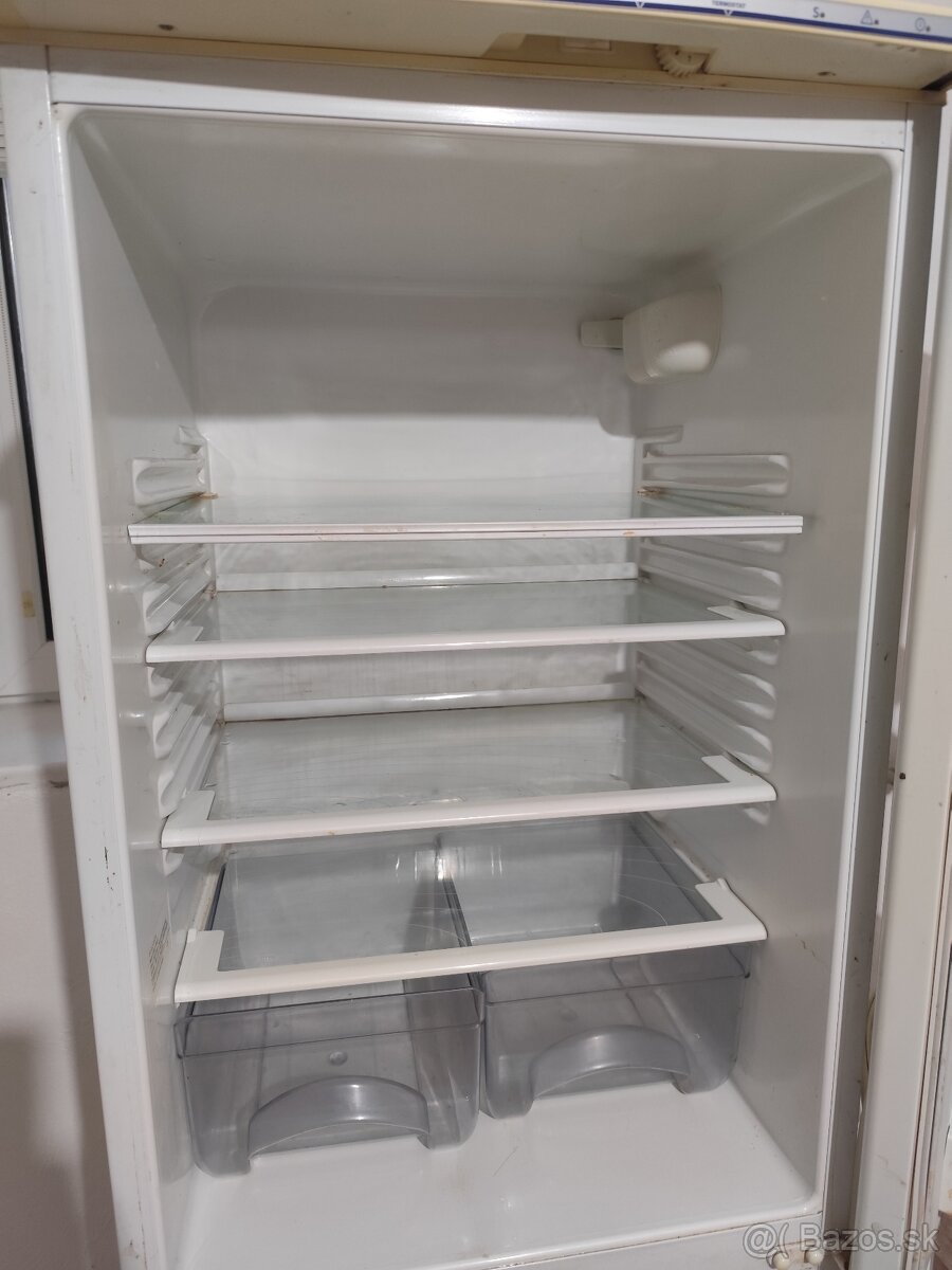 predam chladnicku