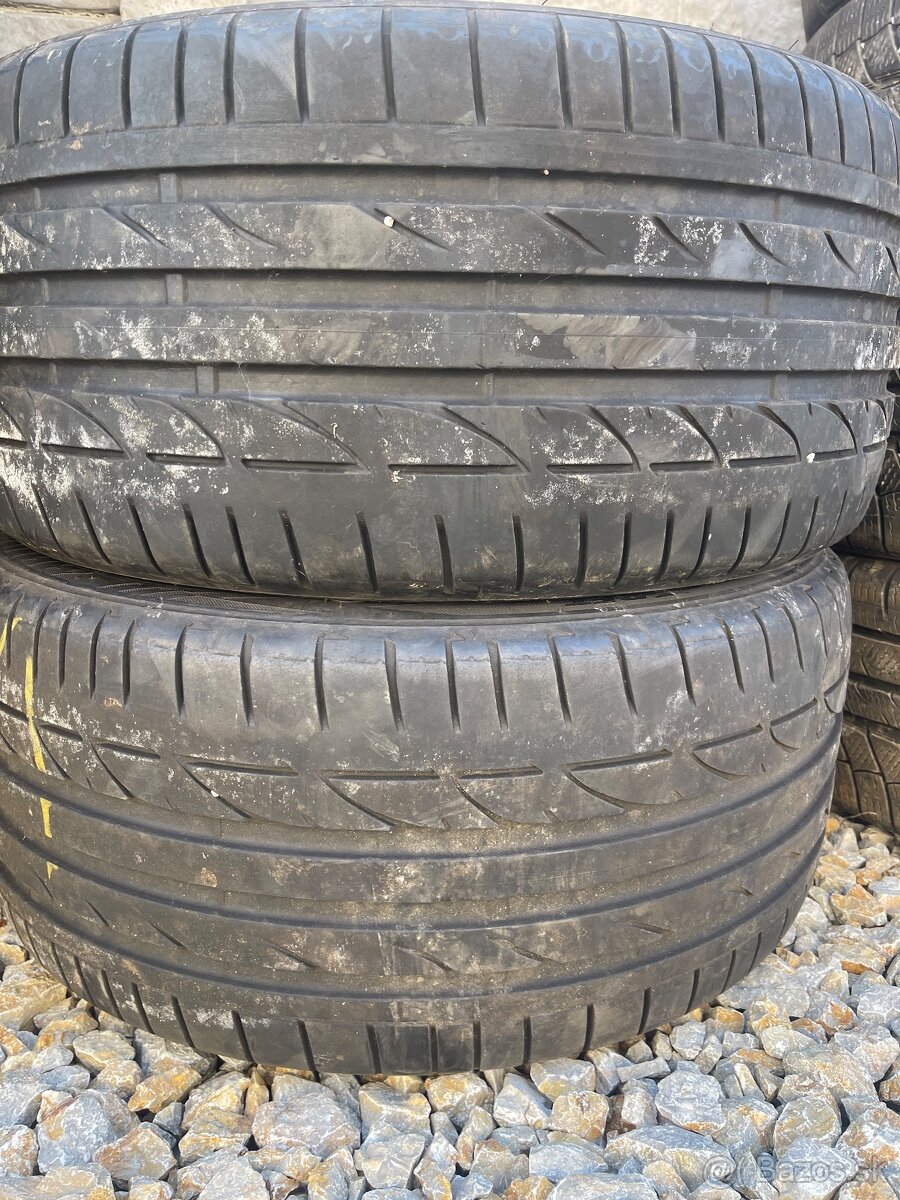 255/40 R18 RFT Letné