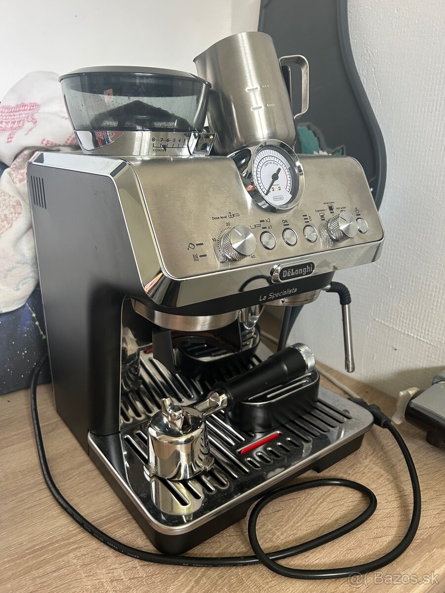 Pakovy kavovar DeLonghi La Specialista