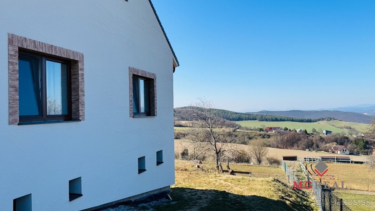 Na predaj 5 i RD v Radobici s krásnym výhľadom pri lese so s