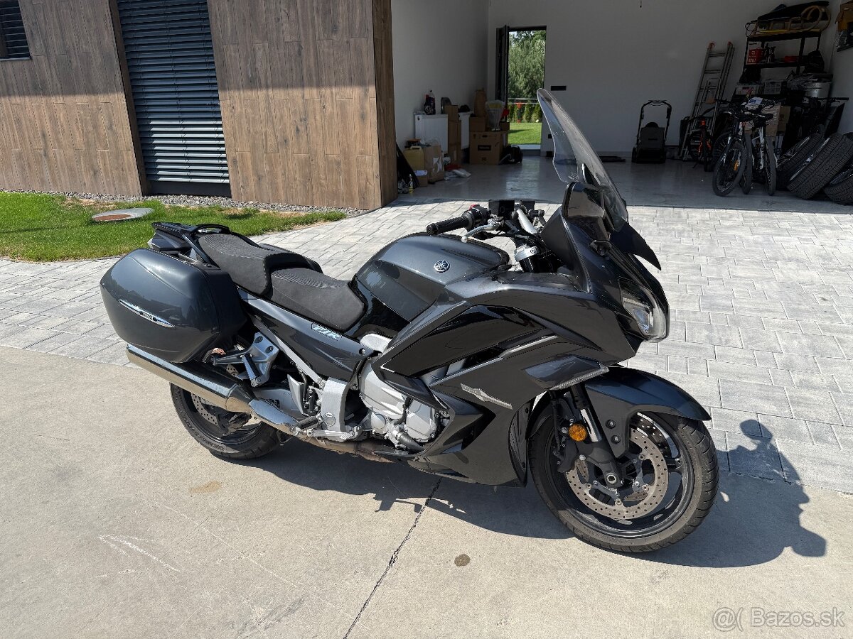 Yamaha FJR 1300