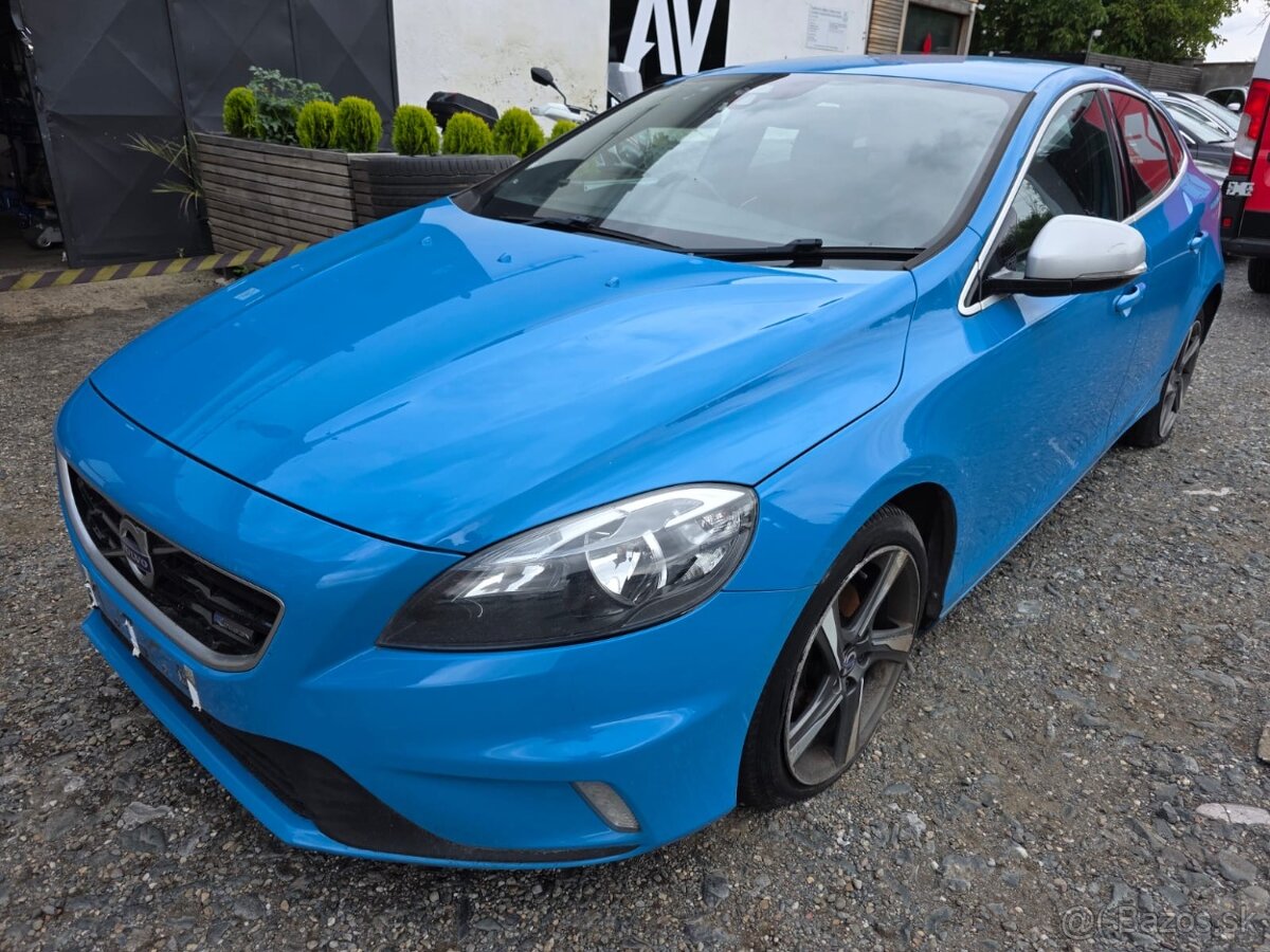 Volvo V40 R-DESIGN 1,6 D2 84kw- Náhradní díly