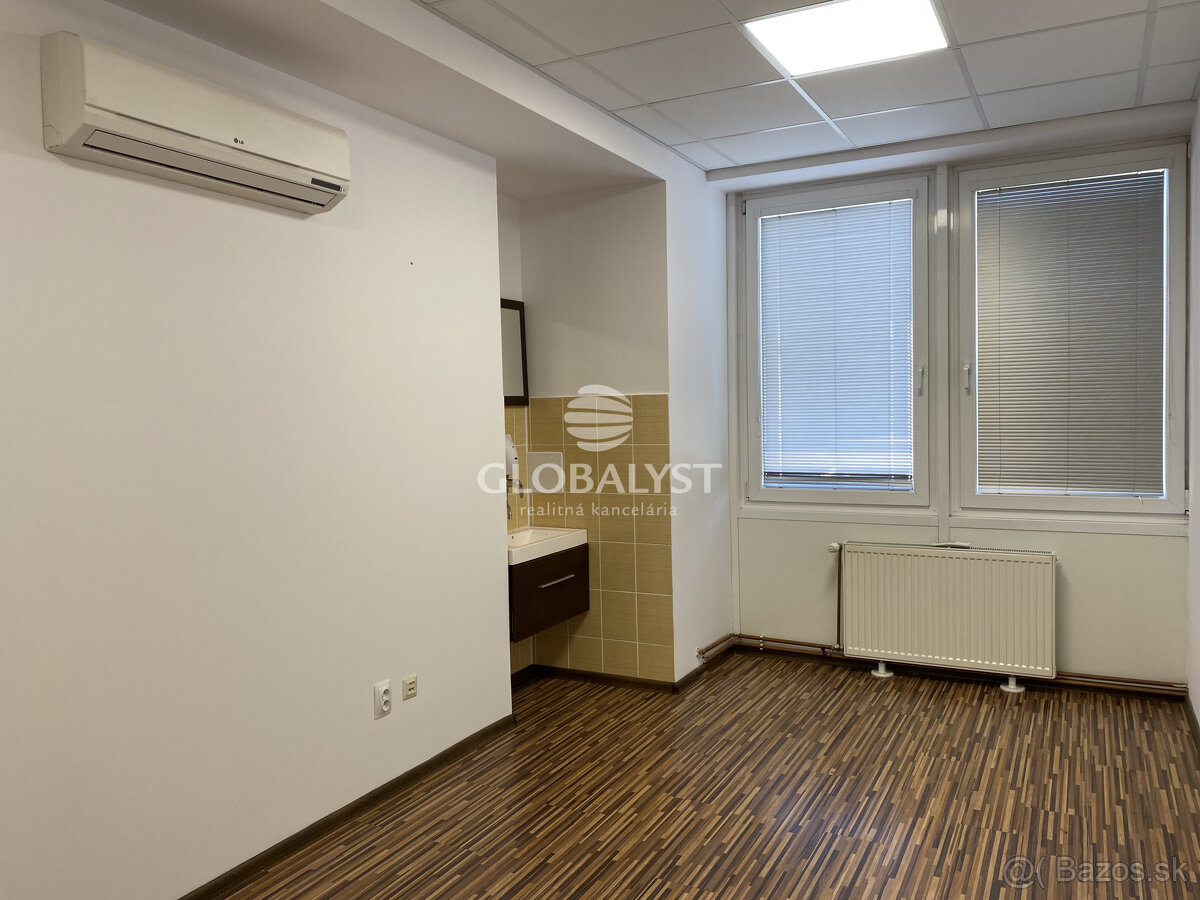 Kompaktná kancelária : 17 m2 - v centre mesta