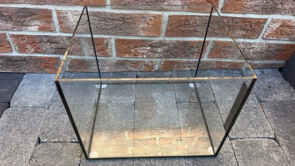 Predam akvarium 25x30x25