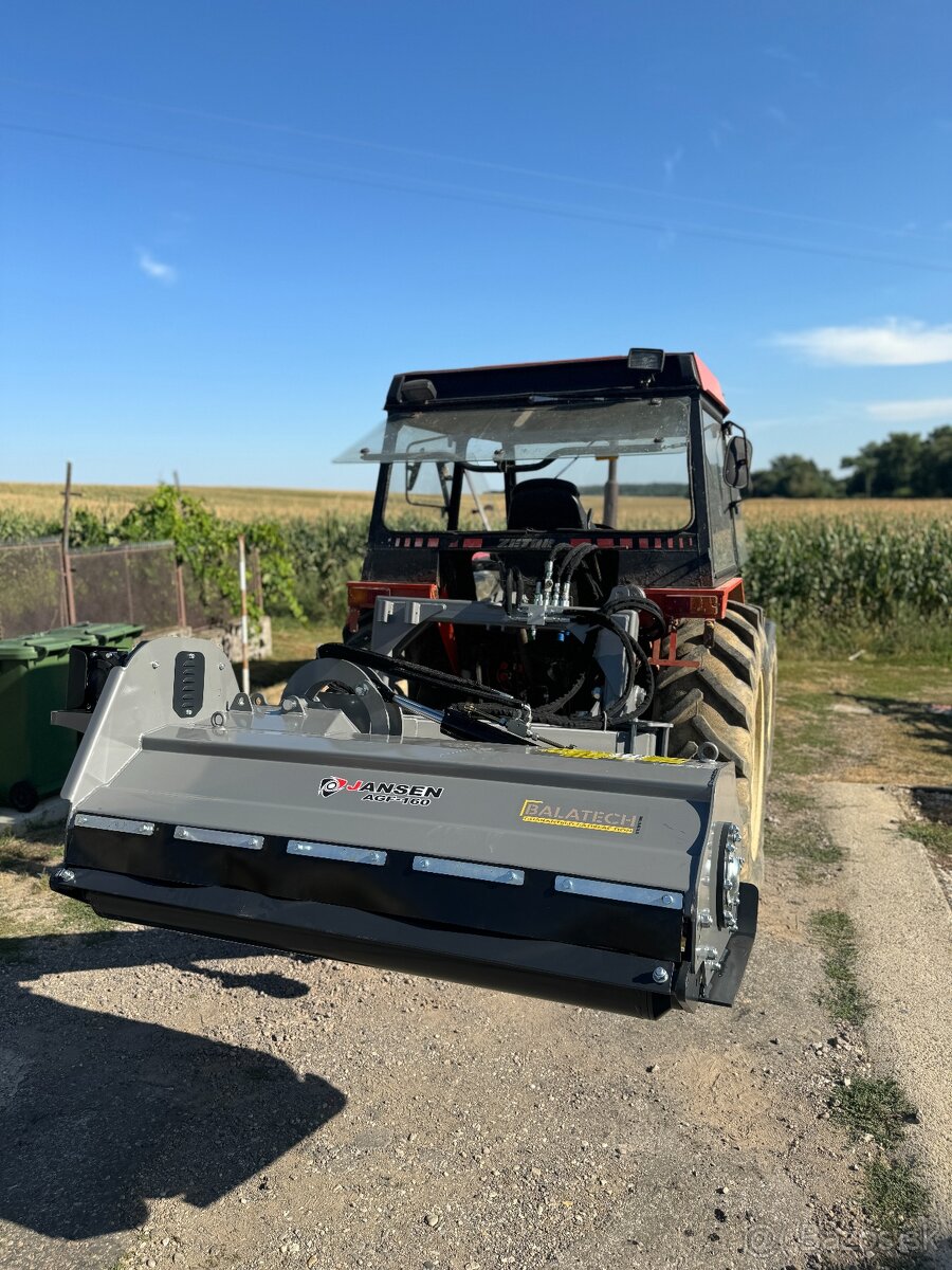 Priekopový mulčovač za traktor JANSEN AGF-160