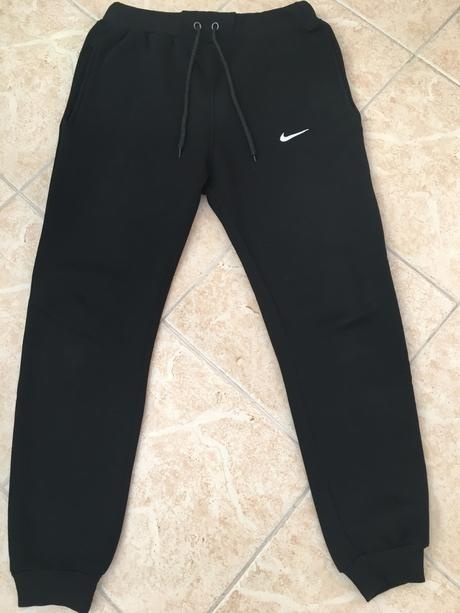 Tepláky Nike veľ M
