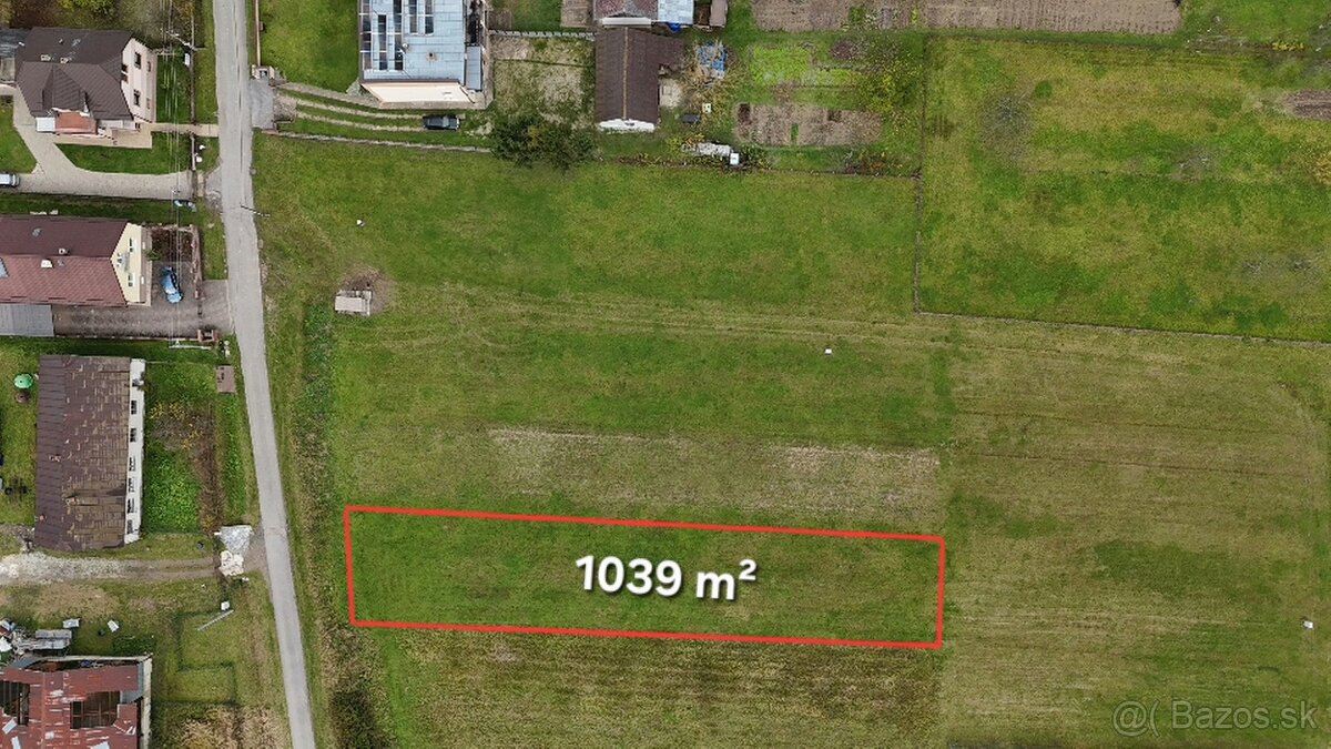 Slnečný stavebný pozemok 1039 m² – Komárov