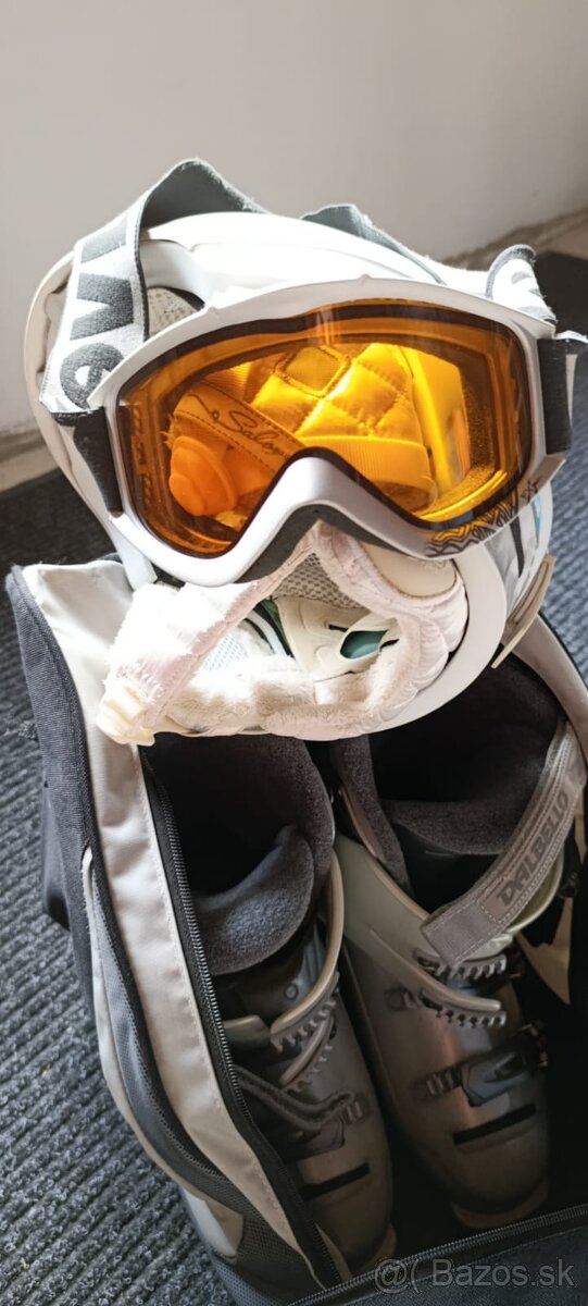 Dámsky lyžiarsky výstroj